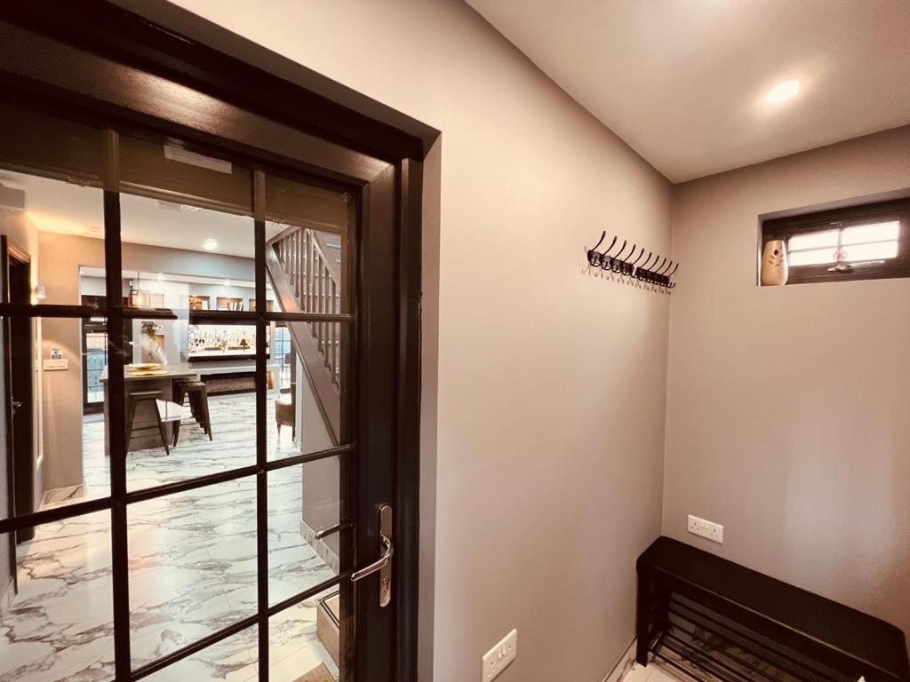 Urban Escape *4 Bedroom House* With Free Parking Birmingham Extérieur photo
