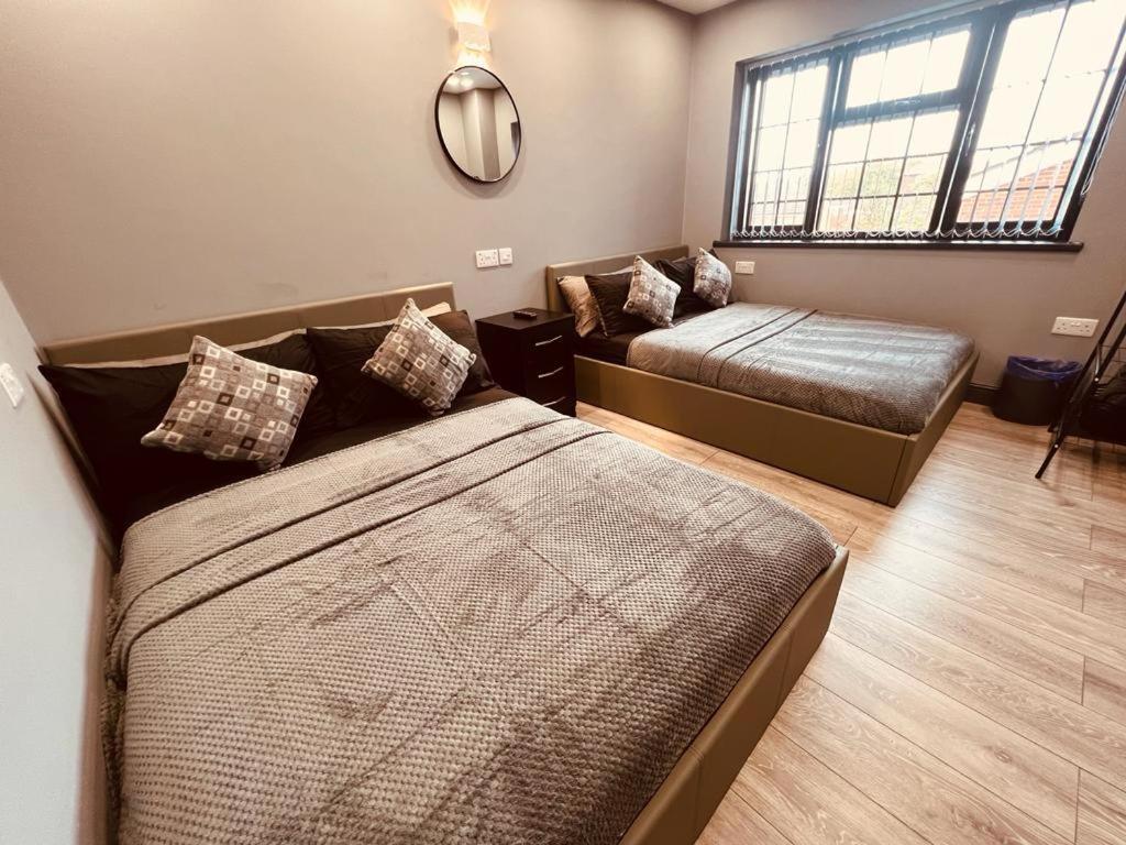 Urban Escape *4 Bedroom House* With Free Parking Birmingham Extérieur photo