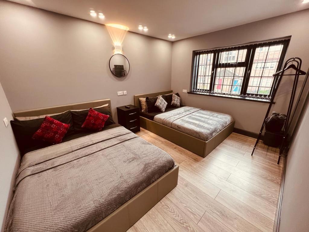 Urban Escape *4 Bedroom House* With Free Parking Birmingham Extérieur photo