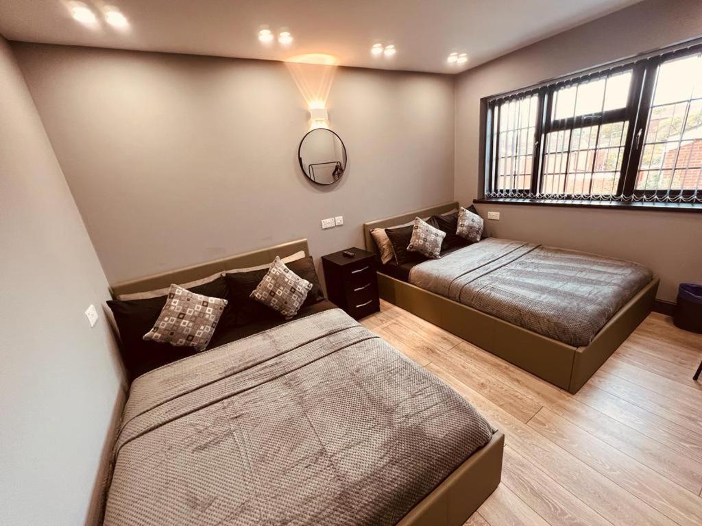 Urban Escape *4 Bedroom House* With Free Parking Birmingham Extérieur photo