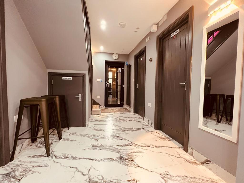 Urban Escape *4 Bedroom House* With Free Parking Birmingham Extérieur photo