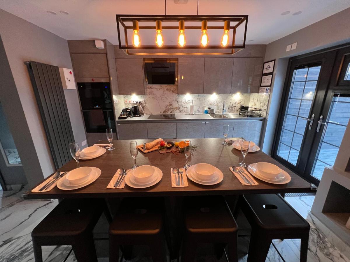 Urban Escape *4 Bedroom House* With Free Parking Birmingham Extérieur photo